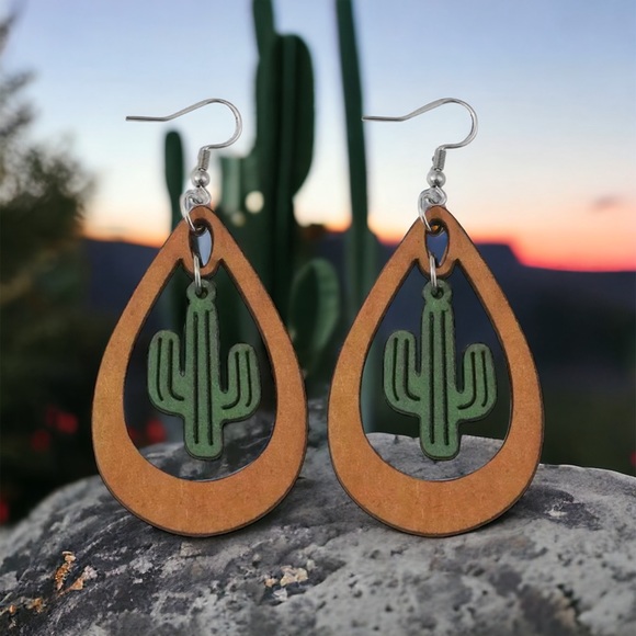 Western ethnic style cactus hollow water drop dangle wooden earrings‎ - Picture 1 of 11